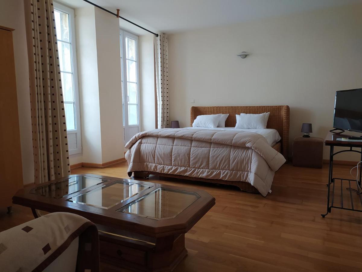 Hôtel CÔTÉ LOT Puy-lʼÉvêque Buitenkant foto